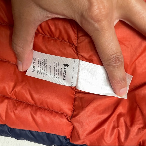 EUC Cotopaxi Women’s Fuego Hooded Down Jacket in XS - Picture 13 of 15